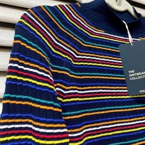 Zara navy sweater small